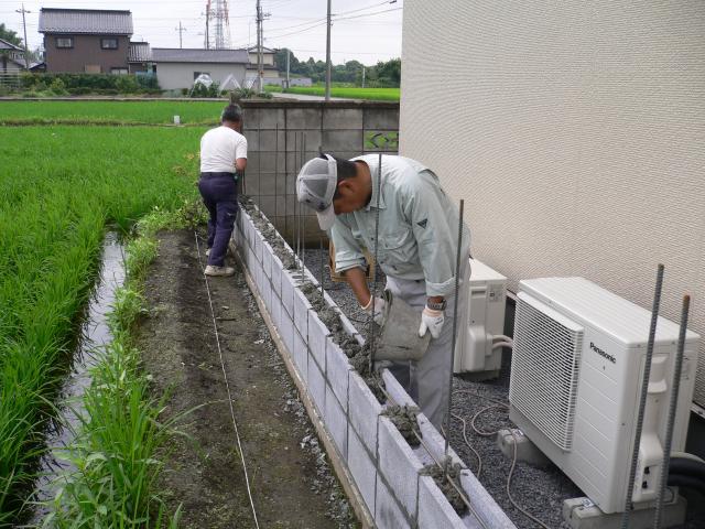 栃木小山 外壁ブロック2段目